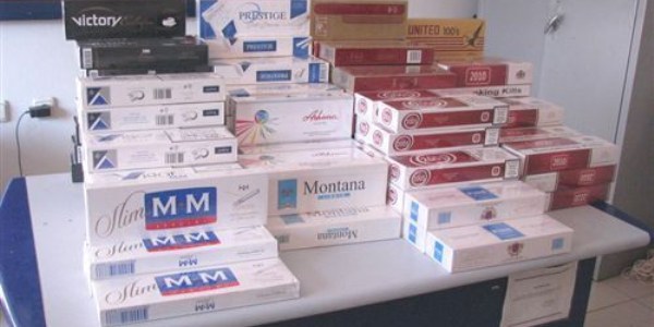 Sivas'ta 10 bin paket kaak sigara ele geirildi