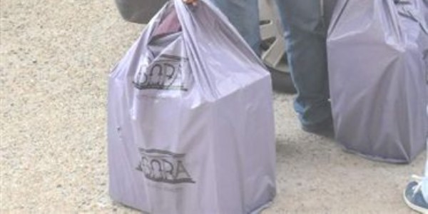 Şüpheli otomobilden 4 bin paket kaçak sigara çıktı