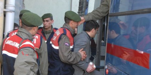 Kars'taki kız kaçırma davasında ceza yağdı