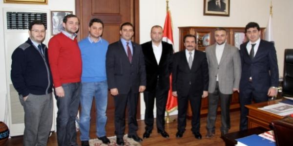 Genç girişimcilerden rektöre ziyaret