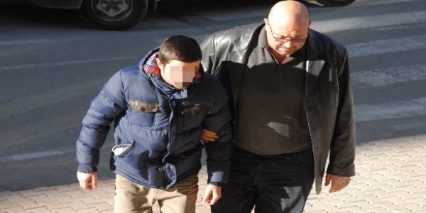 Liseli kıza 'şantaj' iddiasına tutuklama