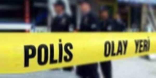 Okulda bıçaklanan müdür yardımcısı ağır yaralandı