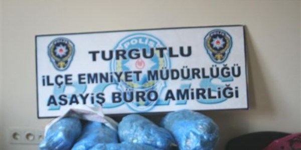 Turgutlu'da esrar operasyonu