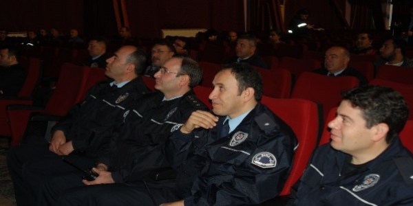 Polislere olay yerini korunma uyarısı