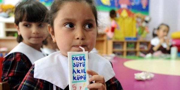 Akşehir'de okul müdürlerine okul sütü semineri