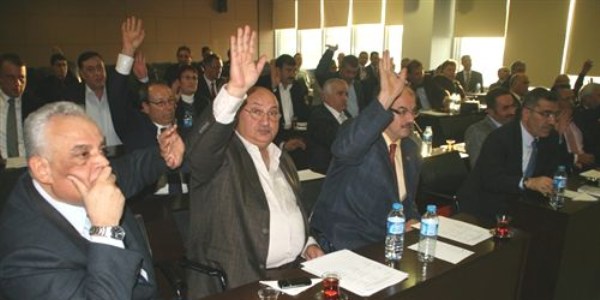 Meclis'te seçim gerginliği