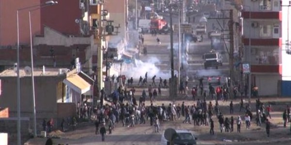Cizre'de olaylar çıktı