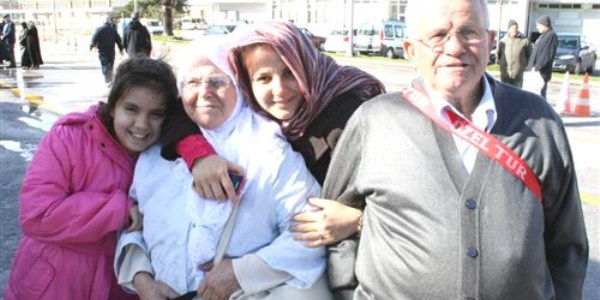 Bandırma'dan kutsal topraklara uğurlandılar