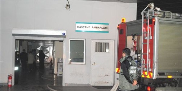 İzmir'de hastane yangını