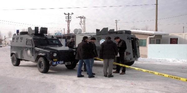 Van'da şüpheli poşet alarmı