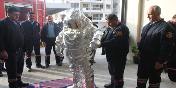 Alanya itfaiyesine yangına ve ısıya dayanıklı elbise takviyesi