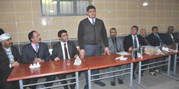 �emdinli �l�e M�ft�s� i�in veda yeme�i