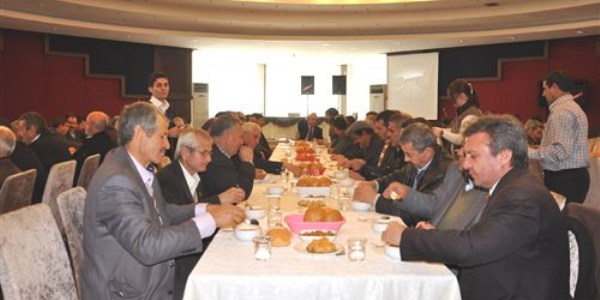 Başkan Alıcık, köy muhtarlarıyla buluştu