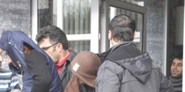 Çaldıkları otomobillerle hırsızlık yapan 3 kişi tutuklandı