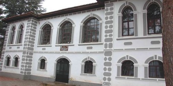 Okulu müzeye dönüştürdüler ancak ziyaret eden yok