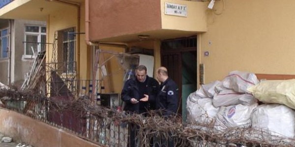 Yanlız yaşayan kadın evinde ölü bulundu