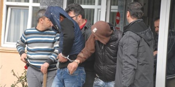 Çaldıkları 9 araçla hırsızlık yapan 3 kişi tutuklandı