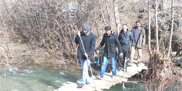 Köylülerin yol ve köprü çilesi