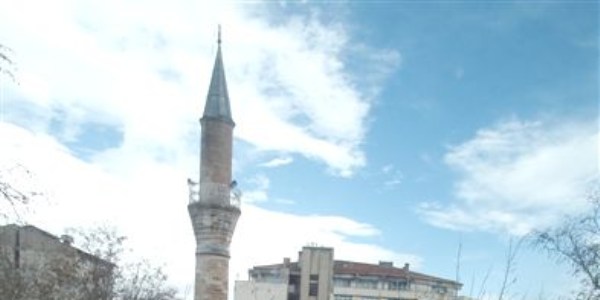 Tarihi Alipaşa Camii çözüm bekliyor