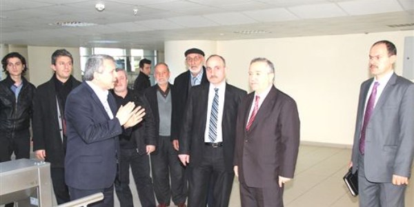 Hac uğurlamaları büyükşehir terminalinde