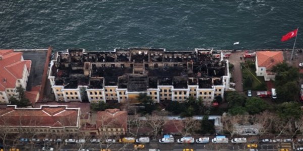 İstanbul İtfaiyesi'nin 'Galatasaray Üniversitesi yangını' raporu