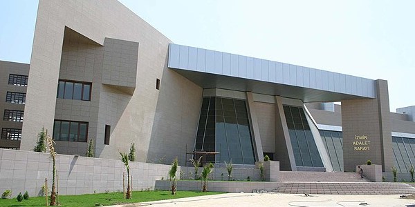 Asker ve b�rokrat� fi�lemi�ler