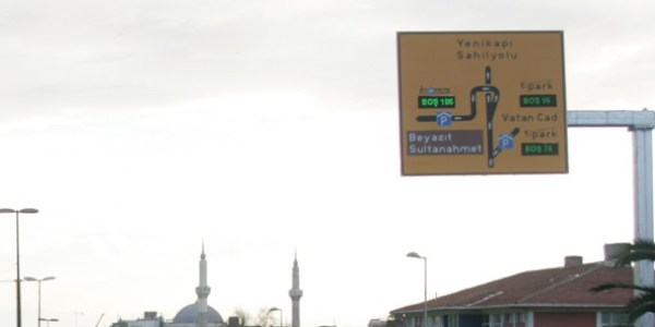 �stanbul'da 'ak�ll� otopark' d�nemi ba�lad�