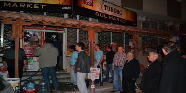 Markette ��kan yang�n korkuttu