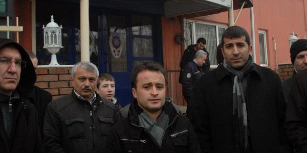 Uzman Çavuş'tan öğretmene zayıf not dayağı!/ Video