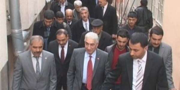 MHP Akçadağ ilçe binası açıldı