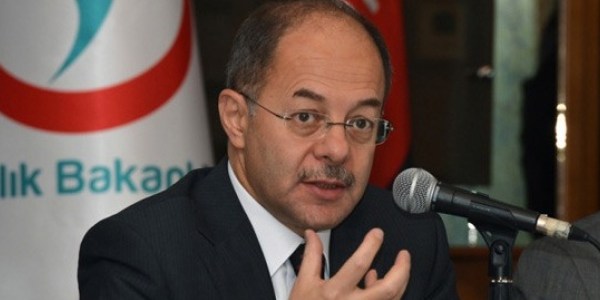 Akdağ giderken, bürokratlarından istifalarını istedi