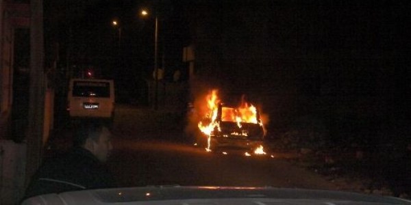 Örgüte tepki gösteren babanın otomobili kundaklandı