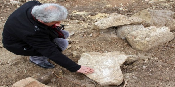 HES kazısında kilise ve mezarlık ortaya çıktı