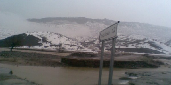 �emdinli'de yollar kapand�