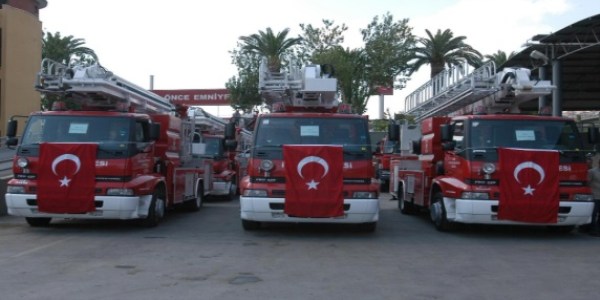 �zmir B�y�k�ehir Belediyesi d��meye bast�
