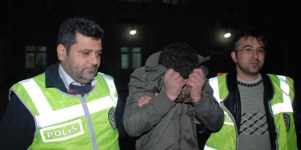 Hırsızlık şüphelisi dövüldü, arkadaşları kaçtı