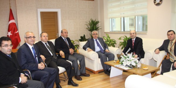 Vali Çakır, Kamu Hastaneleri Birliği'ni ziyaret etti