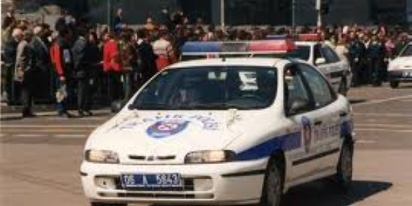 Beyo�lu'nda alacakl�s�n�n i� yerini bast�