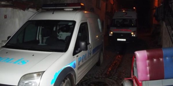 Çaldığı televizyonu sokağa bırakıp kaçtı