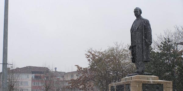 Malatya güne yağışla başladı