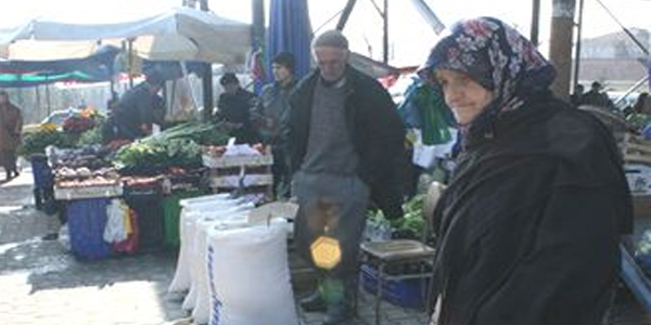 Semt pazarının yeri başka