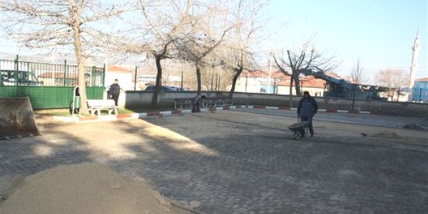 Rehabilitasyon Merkezi bahçesi yenileniyor