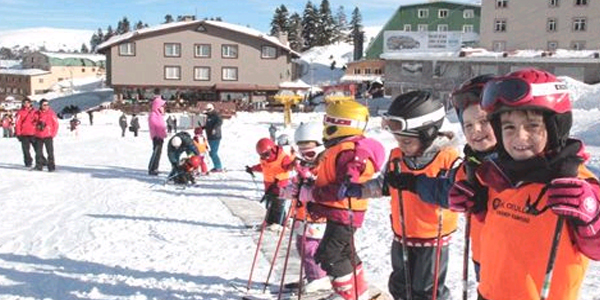 Tatil Uludağ'da miniklere yaradı