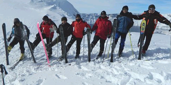 Nemrut Dağı kayak severlerin akınına uğradı