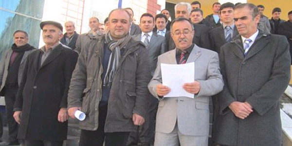 Hakkari'de 'Taşeron işçi' tepkisi