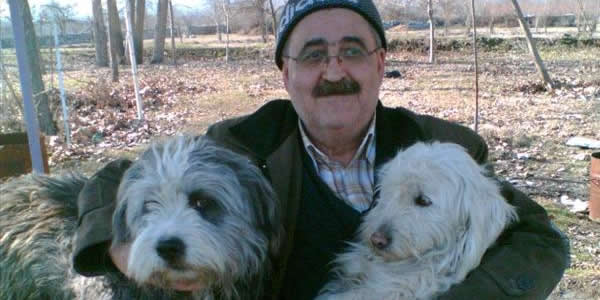 Memurun köpek yüzünden lojmandan çıkarıldığı iddiası