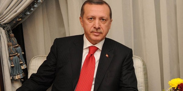 Başbakan Erdoğan iki ayrı tazminat kazandı