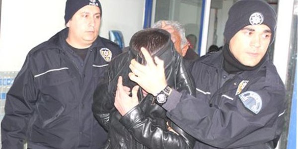 İmamlığını kullanarak dolandırmış