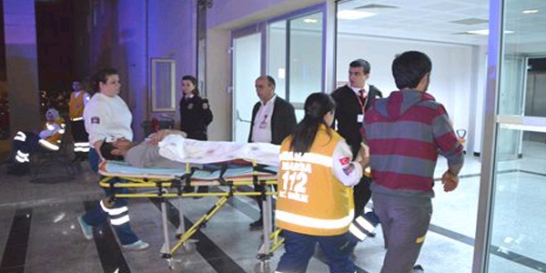Banyo kavgası kanlı bitti: 5 yaralı
