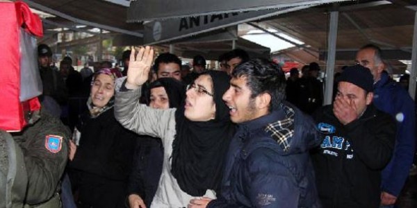 �ehit er Yalman'� 5 bin ki�i u�urlad�